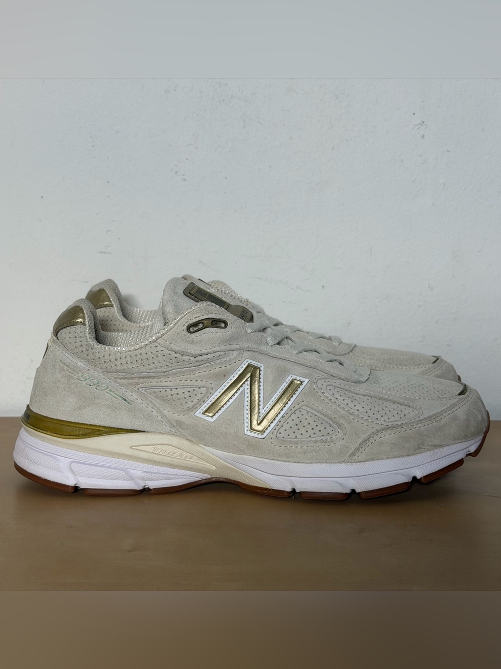 New Balance 990v4 Angora Made In USA Off White Gold Sneakers M990AG4 Men's Sz 11